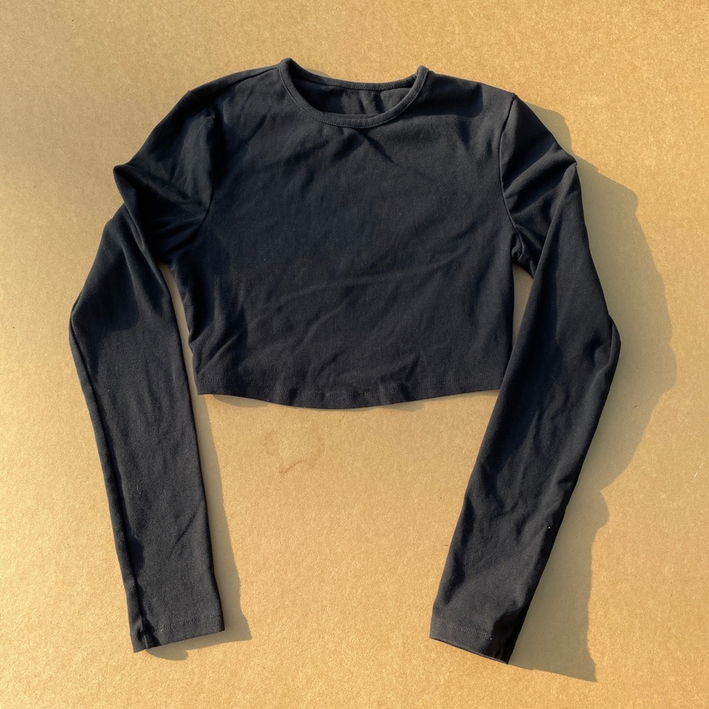 SHEIN Crop Top Women Size M Black Casual Long Sleeve Crew Neck Stretch Tee